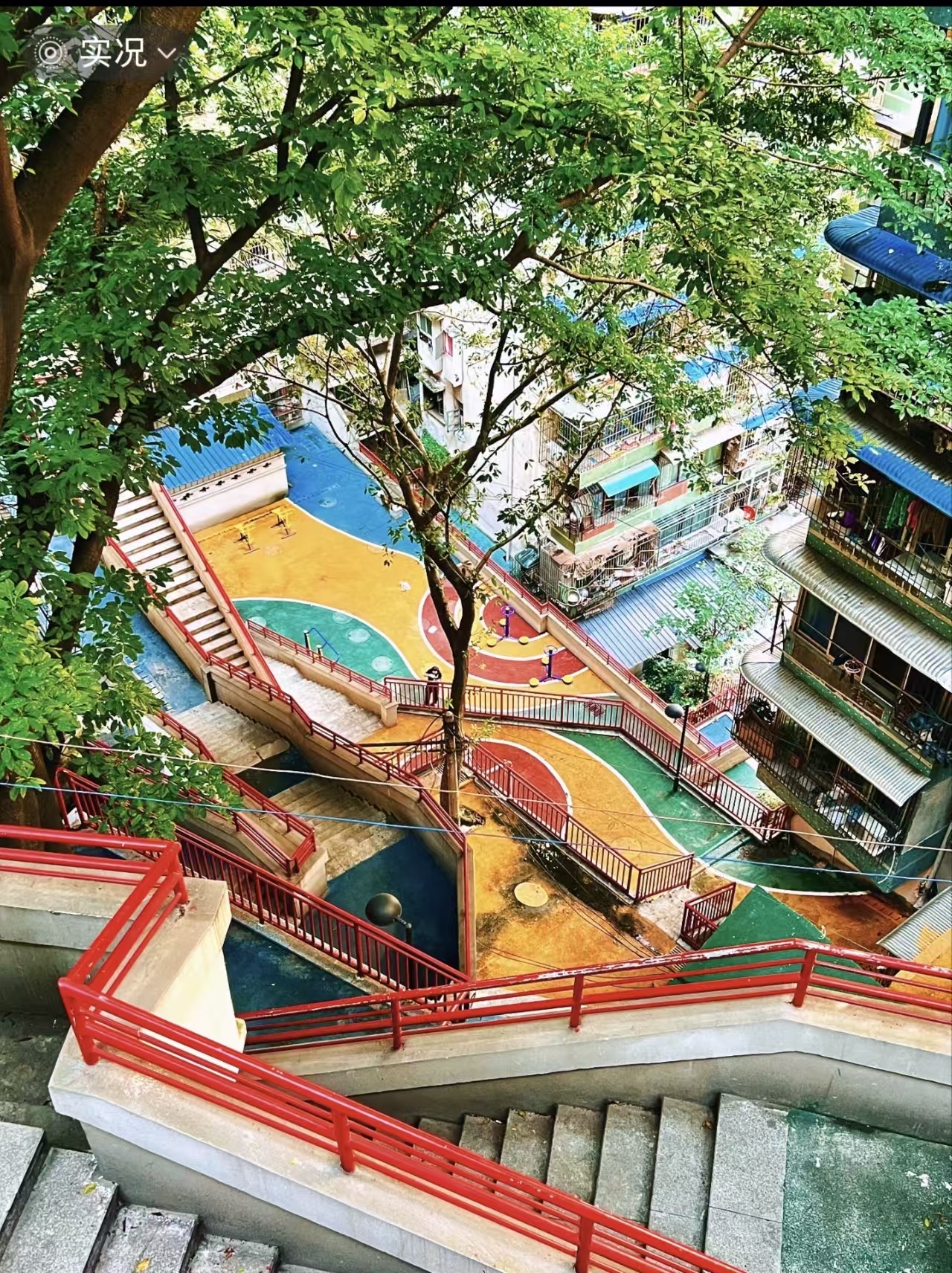 Mountain City Walking Tour — Stairs, Alleys & Local Life