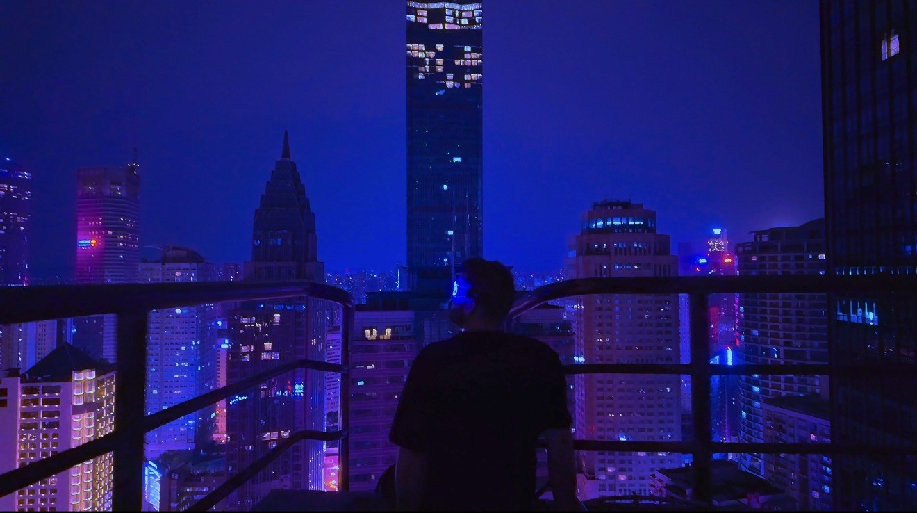Chongqing by Night — Lights, Skyline & Local Life